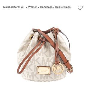 Used Bucket Bag ( Michael Kors )